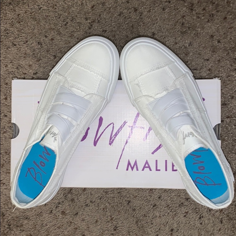 NWB Blowfish Marley Sneaker